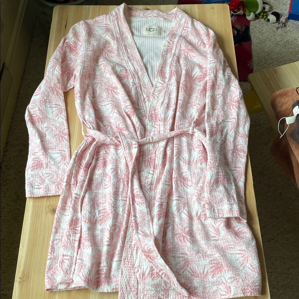 UGG Australia REAL UGG Light Pink Tropical Leaf Pattern Robe - Picture 7 of 16